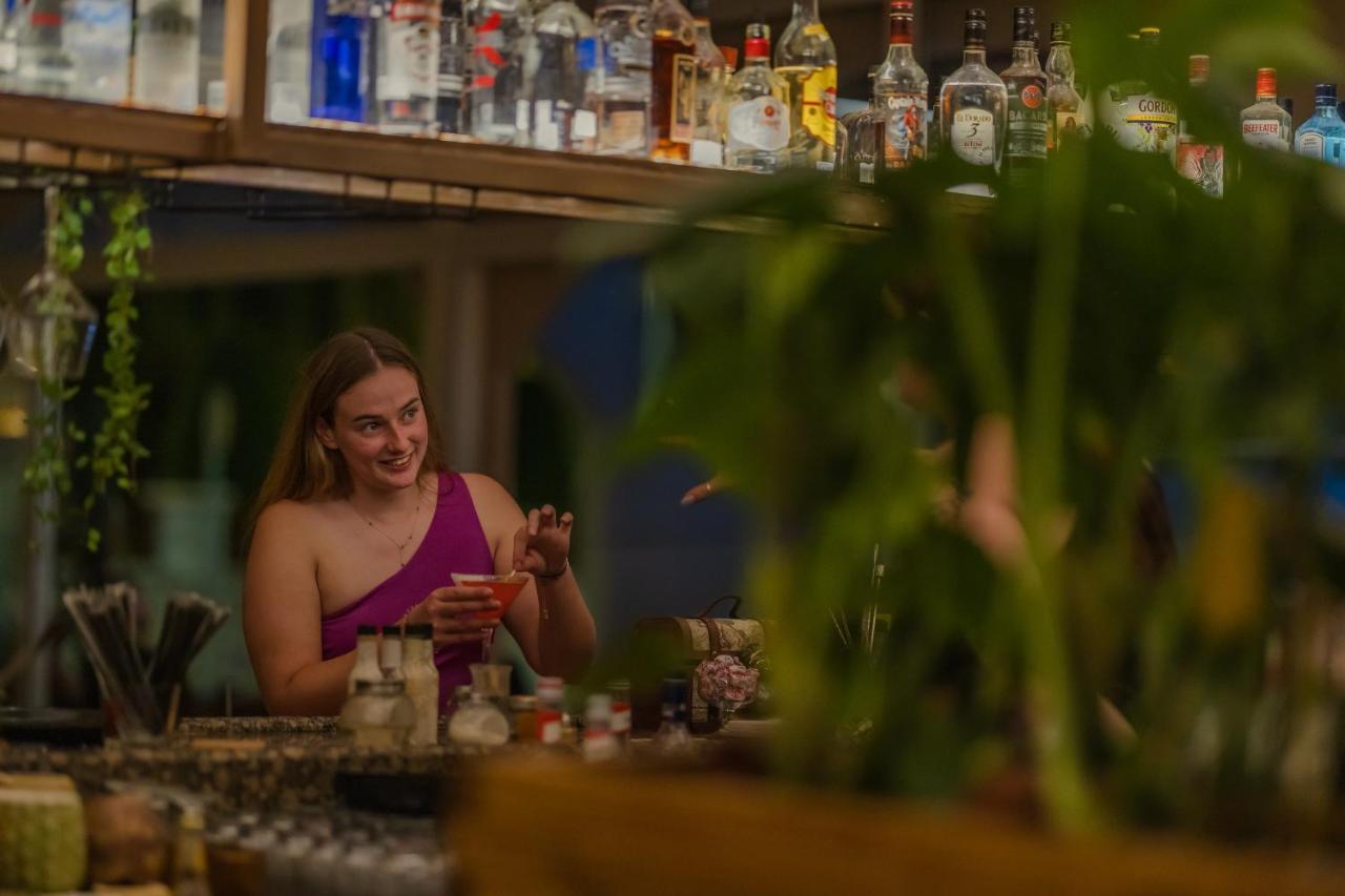 Bay Art Boutique - Adults Only 4*